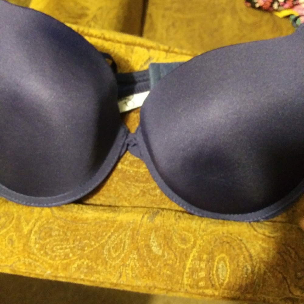 Clothes - Picture 7 of 8